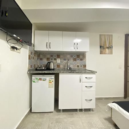 Comfortable And Central Studio Flat In Beyoglu Apartment Истанбул Екстериор снимка
