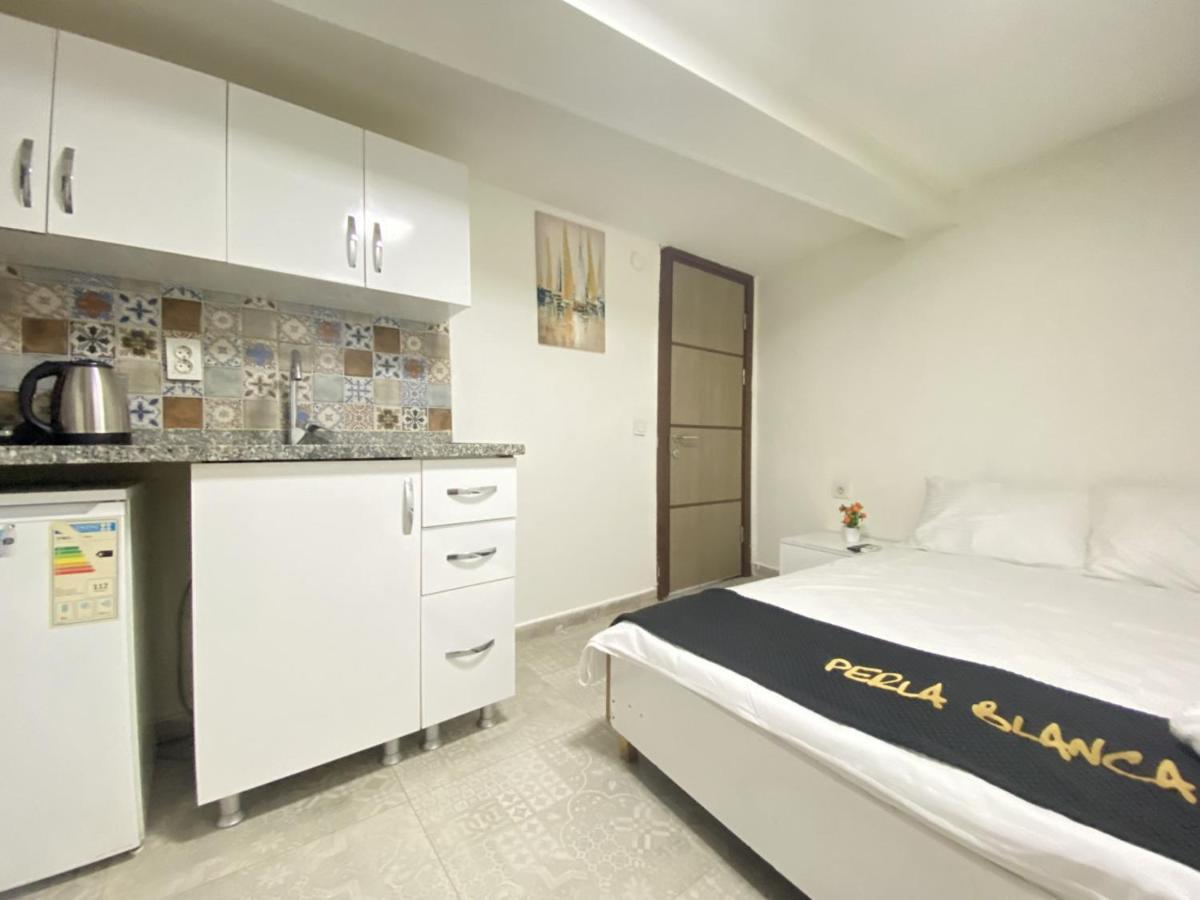 Comfortable And Central Studio Flat In Beyoglu Apartment Истанбул Екстериор снимка